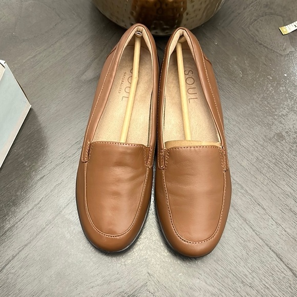 Naturalizer Kacy Banana Bread Leather Slip-On Loafer - Picture 4 of 12